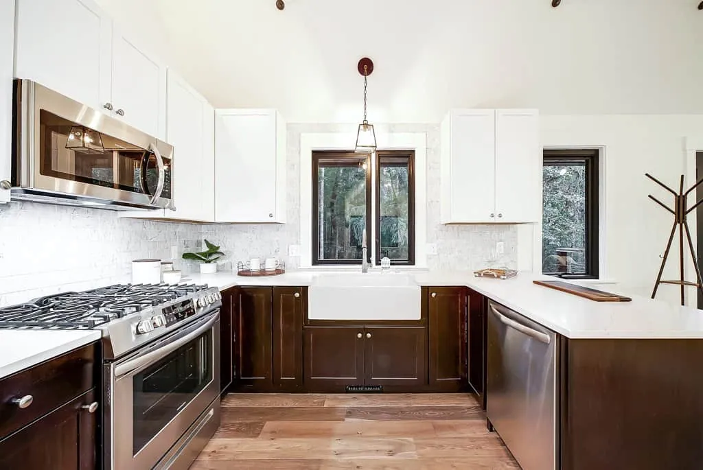 Modern Kitchen Remodel in Seattle, WA by Elite Remodeling Seattle project photo